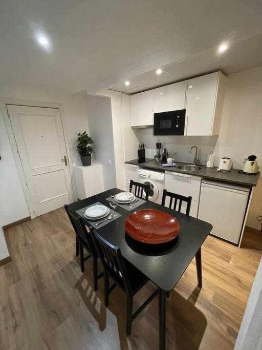 Apartamento IV Alcalaretiro Ideal Parejas Madrid Eksteriør bilde