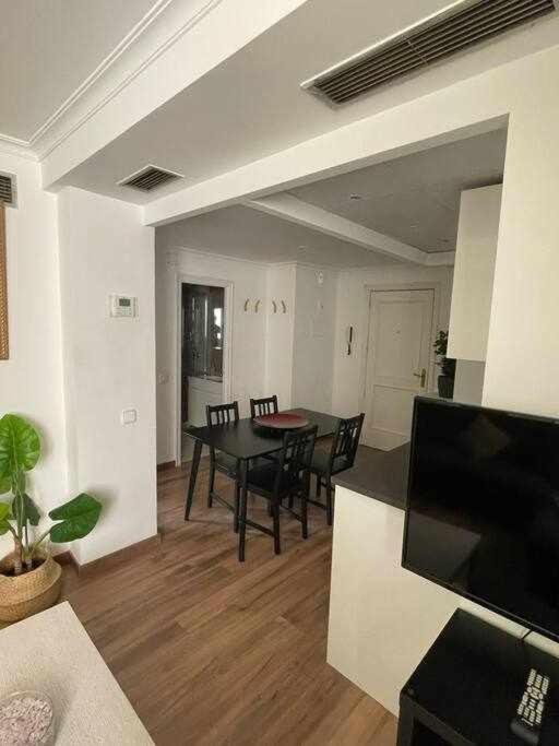 Apartamento IV Alcalaretiro Ideal Parejas Madrid Eksteriør bilde